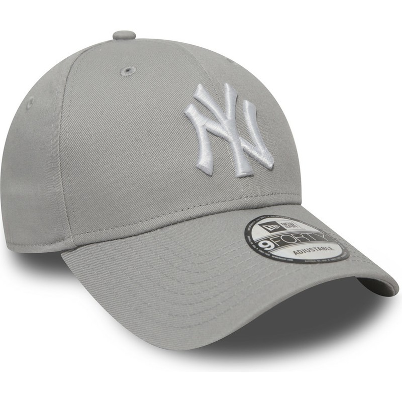 casquette-courbee-grise-ajustable-9forty-essential-new-york-yankees-mlb-new-era