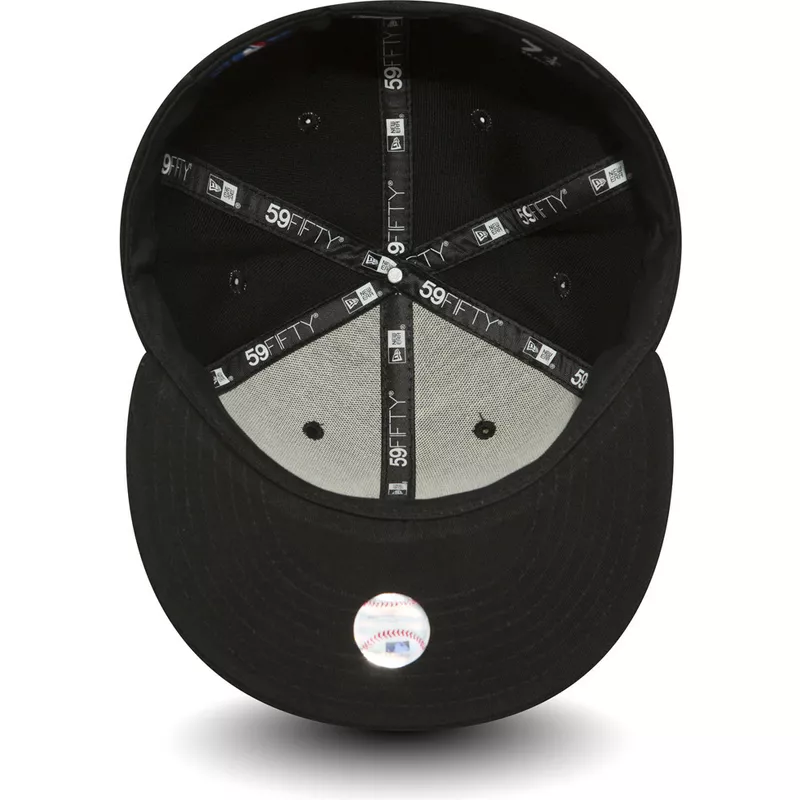 casquette-plate-noire-ajustee-59fifty-essential-new-york-yankees-mlb-new-era