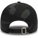 casquette-courbee-camouflage-noire-ajustable-avec-logo-noir-9forty-essential-los-angeles-dodgers-mlb-new-era