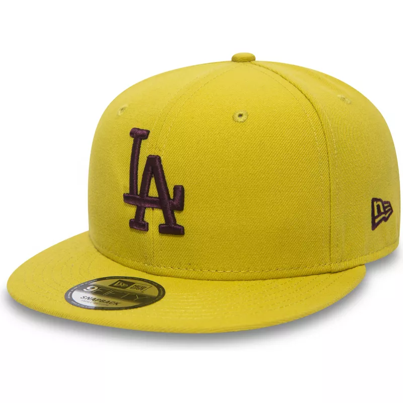 casquette-plate-jaune-snapback-avec-logo-grenat-9fifty-essential-league-los-angeles-dodgers-mlb-new-era