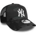 casquette-trucker-camouflage-noire-avec-logo-blanc-essential-camo-a-frame-new-york-yankees-mlb-new-era