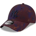 casquette-courbee-grenat-ajustable-avec-logo-bleu-marine-9forty-ray-scape-new-york-yankees-mlb-new-era