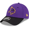 casquette-courbee-violette-et-noire-snapback-9forty-stretch-snap-sideline-road-minnesota-vikings-nfl-new-era