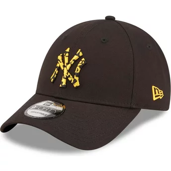 Casquette courbée noire ajustable avec logo jaune 9FORTY Seasonal Infill New York Yankees MLB New Era