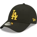 casquette-courbee-noire-ajustable-avec-logo-jaune-9forty-league-essential-los-angeles-dodgers-mlb-new-era