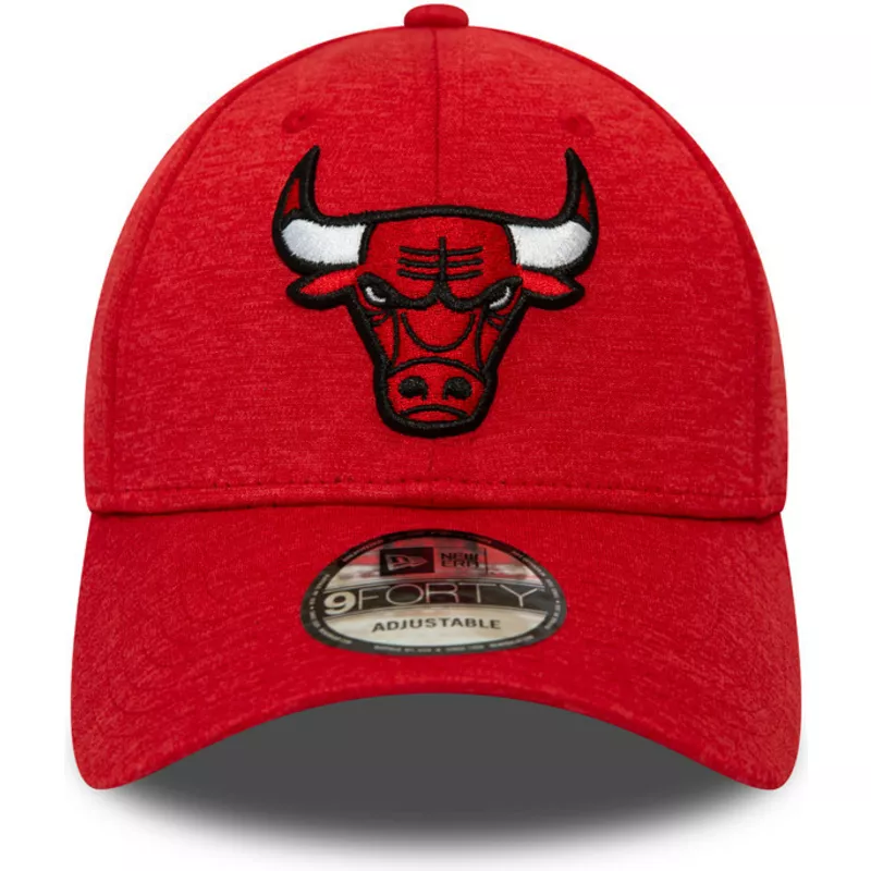 casquette-courbee-rouge-ajustable-9forty-shadow-tech-chicago-bulls-nba-new-era