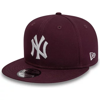 Casquette plate grenat snapback 9FIFTY Essential New York Yankees MLB New Era