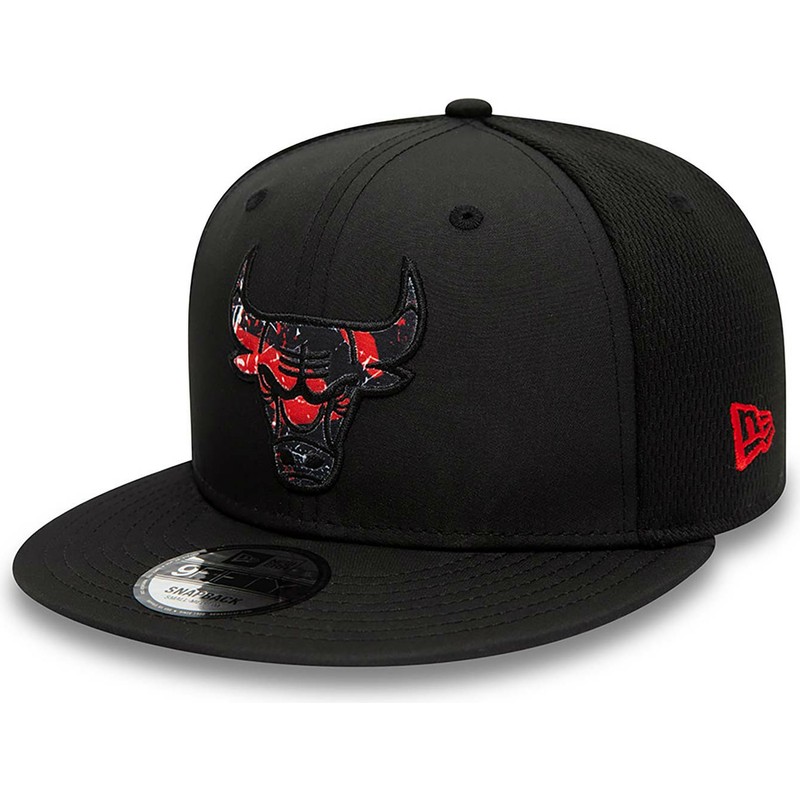 casquette-plate-noire-snapback-avec-logo-rouge-9fifty-print-infill-chicago-bulls-nba-new-era