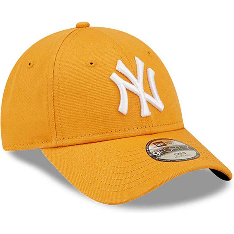 casquette-courbee-orange-ajustable-pour-enfant-9forty-league-essential-new-york-yankees-mlb-new-era