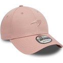 casquette-courbee-rose-ajustable-avec-logo-rose-9forty-seasonal-mclaren-racing-formula-1-new-era