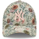 casquette-courbee-beige-ajustable-pour-femme-9forty-all-over-print-floral-new-york-yankees-mlb-new-era