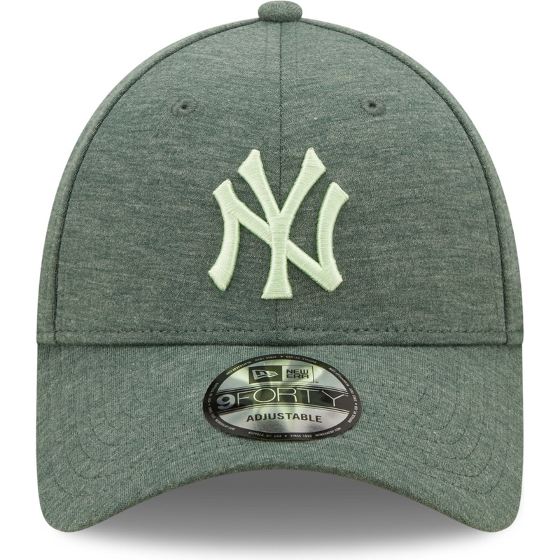 casquette-courbee-verte-ajustable-avec-logo-vert-9forty-pull-essential-new-york-yankees-mlb-new-era