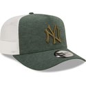 casquette-trucker-verte-avec-logo-vert-a-frame-pull-essential-new-york-yankees-mlb-new-era