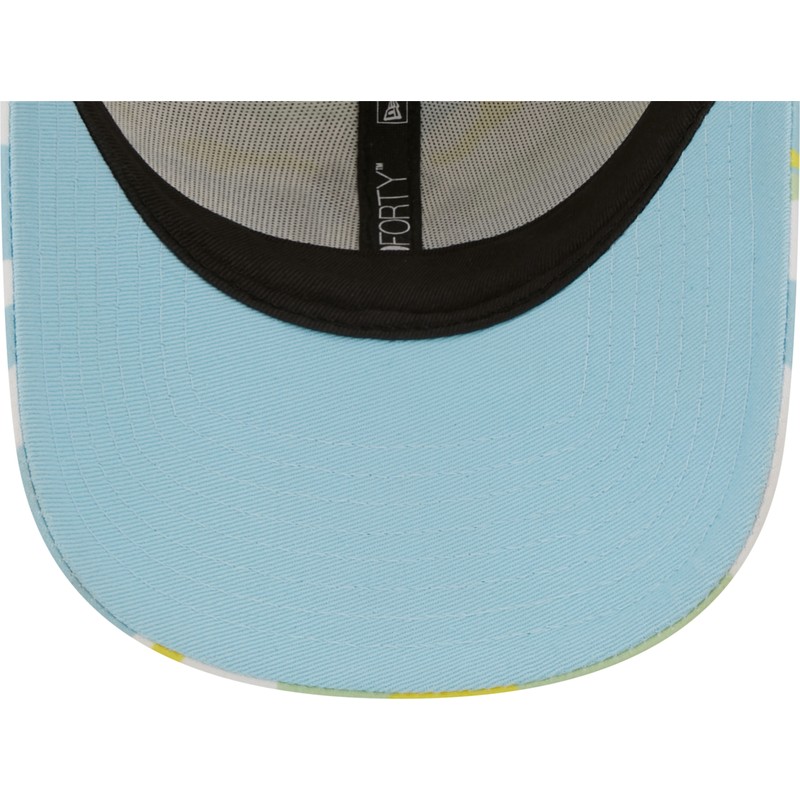 casquette-courbee-verte-ajustable-9forty-all-over-print-seasonal-new-york-yankees-mlb-new-era