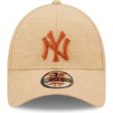 casquette-courbee-marron-ajustable-avec-logo-marron-9forty-pull-essential-new-york-yankees-mlb-new-era