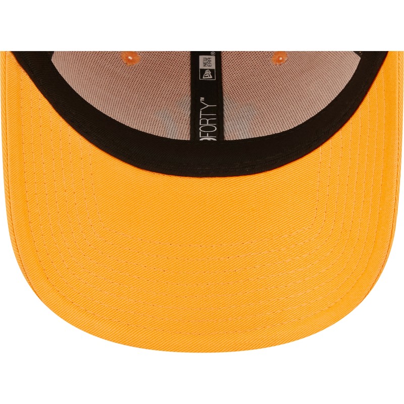 casquette-courbee-orange-claire-ajustable-9forty-league-essential-new-york-yankees-mlb-new-era