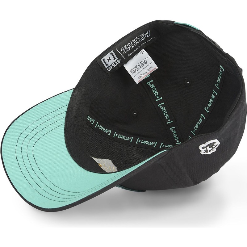casquette-courbee-noire-snapback-snoopy-nu1-peanuts-capslab