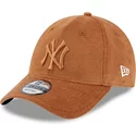 casquette-courbee-marron-ajustable-avec-logo-marron-9forty-cord-new-york-yankees-mlb-new-era