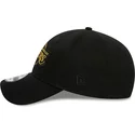 casquette-courbee-noire-ajustable-9forty-metallic-badge-los-angeles-lakers-nba-new-era