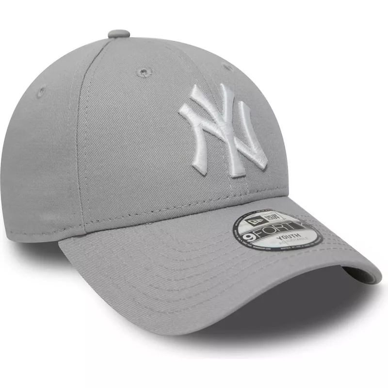casquette-courbee-grise-ajustable-pour-enfant-9forty-essential-new-york-yankees-mlb-new-era