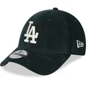 casquette-courbee-verte-ajustable-avec-logo-beige-9forty-wide-cord-los-angeles-dodgers-mlb-new-era