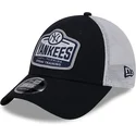 casquette-trucker-bleue-marine-et-blanche-9forty-stretch-snap-tab-new-york-yankees-mlb-new-era