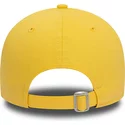 casquette-courbee-jaune-ajustable-9forty-essential-new-era