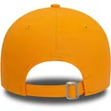 casquette-courbee-orange-ajustable-avec-logo-noir-9forty-league-essential-new-york-yankees-mlb-new-era