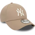 casquette-courbee-marron-claire-ajustable-9forty-league-essential-new-york-yankees-mlb-new-era