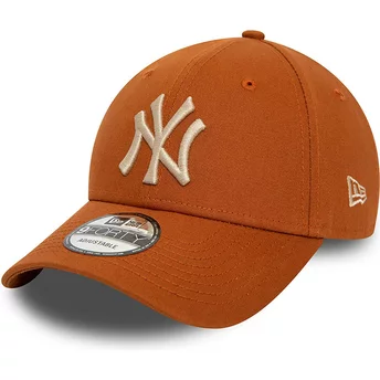 Casquette courbée marron ajustable avec logo beige 9FORTY League Essential New York Yankees MLB New Era
