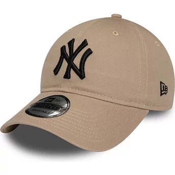 Casquette courbée marron ajustable avec logo noir 9TWENTY League Essential New York Yankees MLB New Era
