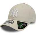 casquette-courbee-beige-ajustable-9forty-repreve-league-essential-new-york-yankees-mlb-new-era