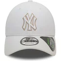 casquette-courbee-blanche-ajustable-9forty-repreve-outline-new-york-yankees-mlb-new-era
