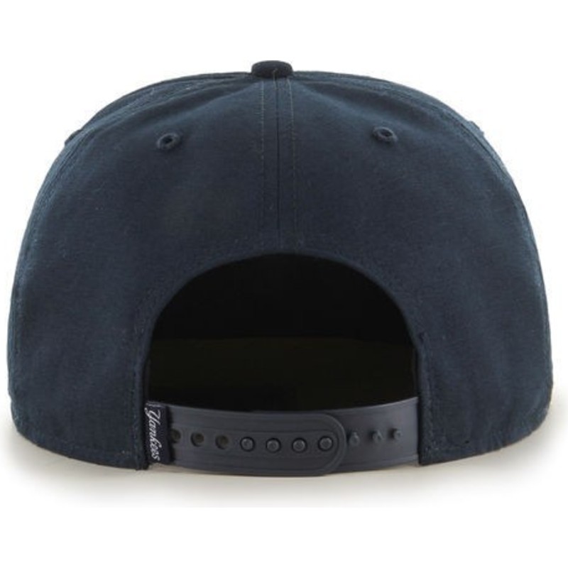 casquette-plate-bleue-marine-snapback-new-york-yankees-mlb-47-brand