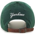 casquette-courbee-verte-avec-petit-logo-new-york-yankees-mlb-clean-up-47-brand