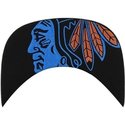 casquette-plate-noire-snapback-avec-logo-bleu-avec-lettres-de-chicago-blackhawks-nhl-47-brand