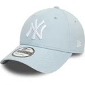 casquette-courbee-bleue-claire-ajustable-9forty-league-essential-new-york-yankees-mlb-new-era