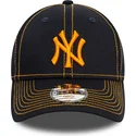 casquette-courbee-bleue-marine-ajustable-avec-logo-orange-pour-enfant-9forty-stitch-new-york-yankees-mlb-new-era