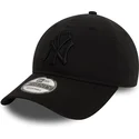 casquette-courbee-noire-ajustable-avec-logo-noir-9twenty-washed-new-york-yankees-mlb-new-era