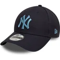 casquette-courbee-bleue-marine-ajustable-avec-logo-bleu-9forty-league-essential-new-york-yankees-mlb-new-era