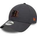 casquette-courbee-grise-ajustable-avec-logo-orange-9forty-side-patch-detroit-tigers-mlb-new-era