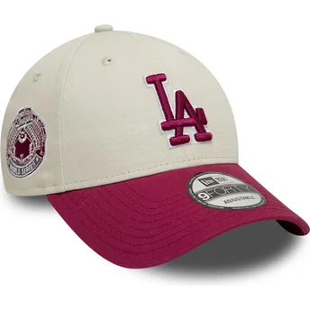 Casquette courbée beige et rouge ajustable avec logo rouge 9FORTY World Series Patch Los Angeles Dodgers MLB New Era