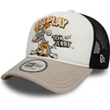 casquette-trucker-blanche-beige-et-noire-9forty-a-frame-tom-et-jerry-looney-tunes-new-era