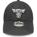 casquette-trucker-grise-ajustable-avec-logo-grise-9forty-chicago-bulls-nba-new-era