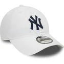 casquette-courbee-blanche-ajustable-avec-logo-bleu-9twenty-core-classic-new-york-yankees-mlb-new-era