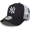 casquette-trucker-bleue-marine-et-blanche-a-frame-multi-patch-new-york-yankees-mlb-new-era