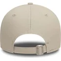 casquette-courbee-beige-ajustable-avec-logo-blanc-9forty-league-essential-new-york-yankees-mlb-new-era