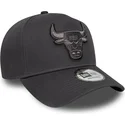 casquette-courbee-grise-snapback-avec-logo-grise-e-frame-tonal-outline-chicago-bulls-nba-new-era