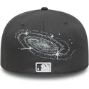 casquette-courbee-grise-ajustee-59fifty-planet-icon-new-york-yankees-mlb-new-era