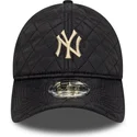 casquette-courbee-noire-ajustable-avec-logo-beige-9twenty-quilted-new-york-yankees-mlb-new-era